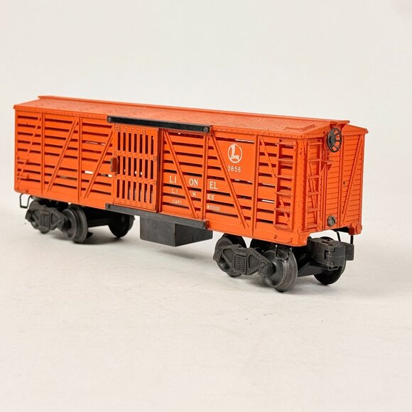 Lionel Vintage O Gauge 3656 Orange Cattle Train Car W/ Moving Doors Postwar - Picture 3 of 8